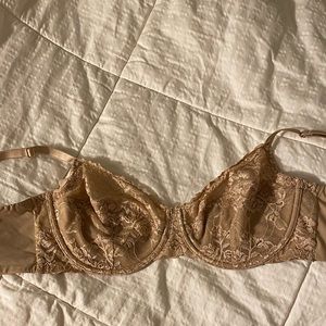 Beautiful lace bra from Natori.